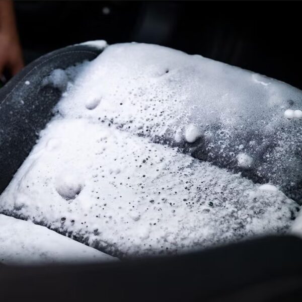 منظف الفوم الألماني