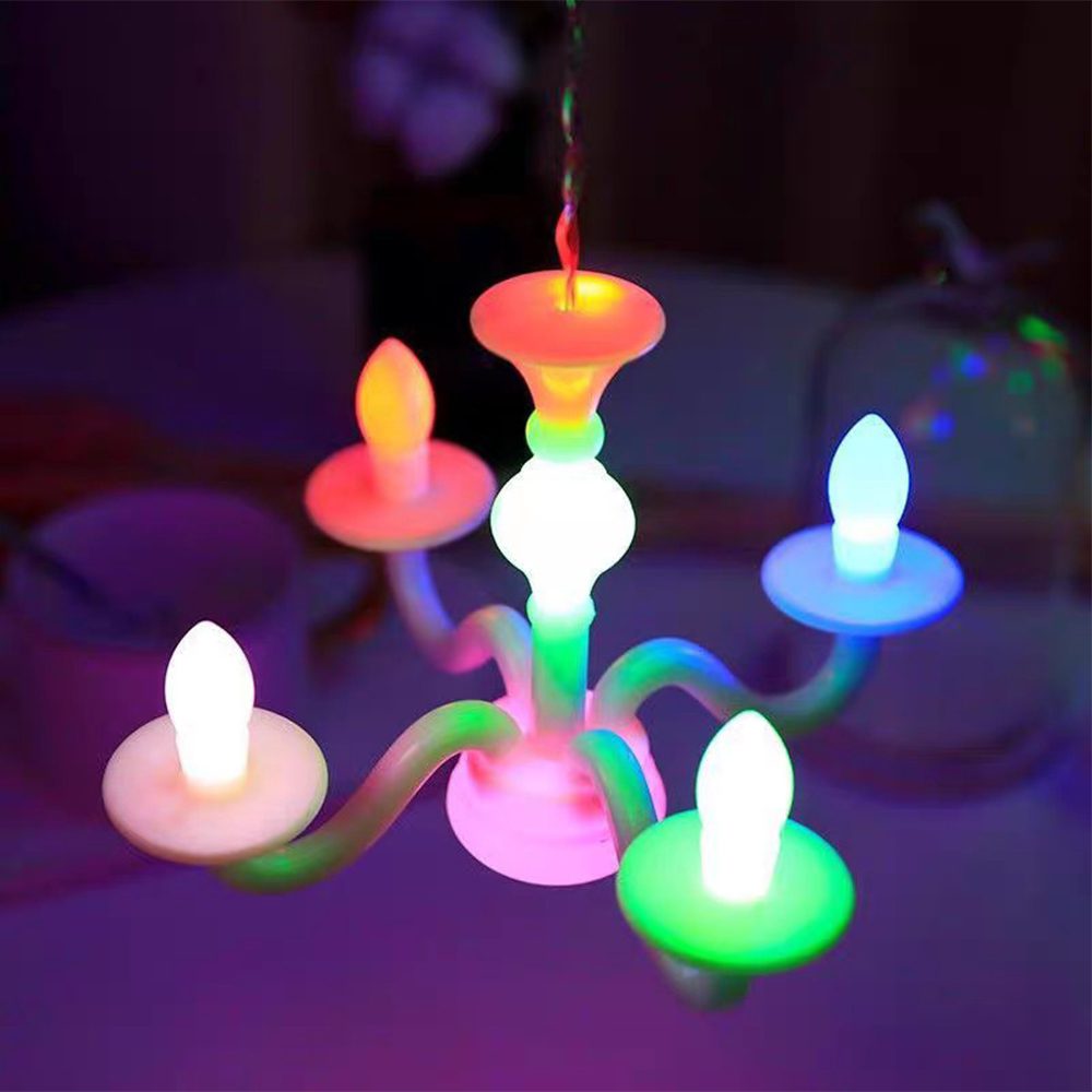 ثريا معلقة بإضاءات ملونة الصورة 4